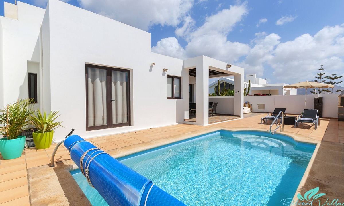 Playa Blanca Villa | 2 Bedroom Villa, with Private Pool and A/C, Close to Town Centre