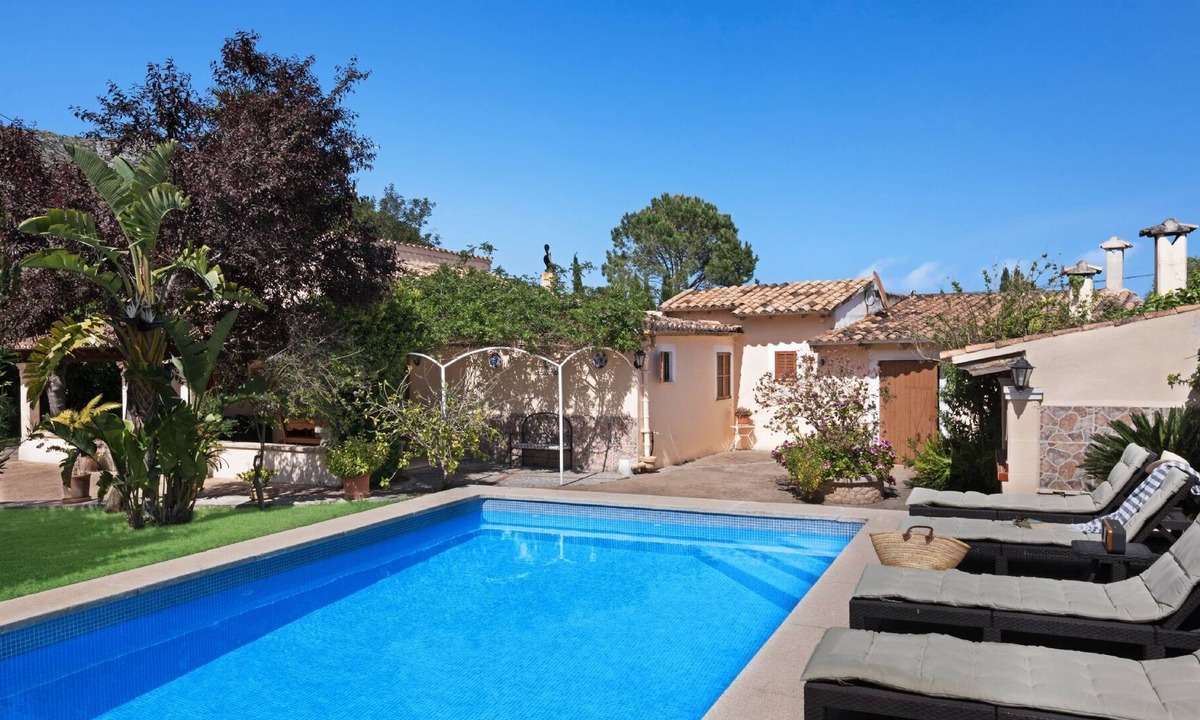 Pollensa Cottage | 3 bedroom country house with fruit garden, pool & outdoor kitchen.15 Mins Walk to Pollensa Old Town