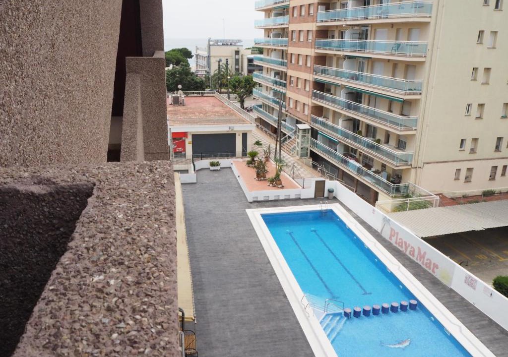 Malgrat de Mar Apartment | Acogedor apartamento con vistas al mar y piscina