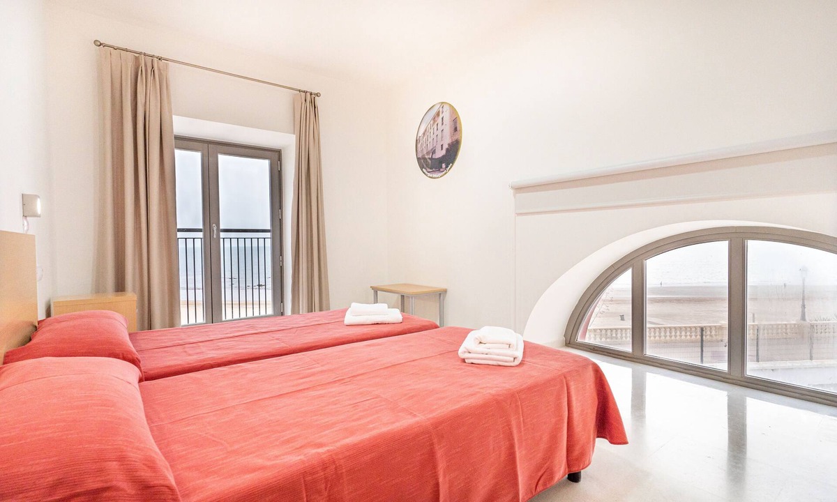 Chipiona Hostel | Albergue Inturjoven Chipiona - Hostel