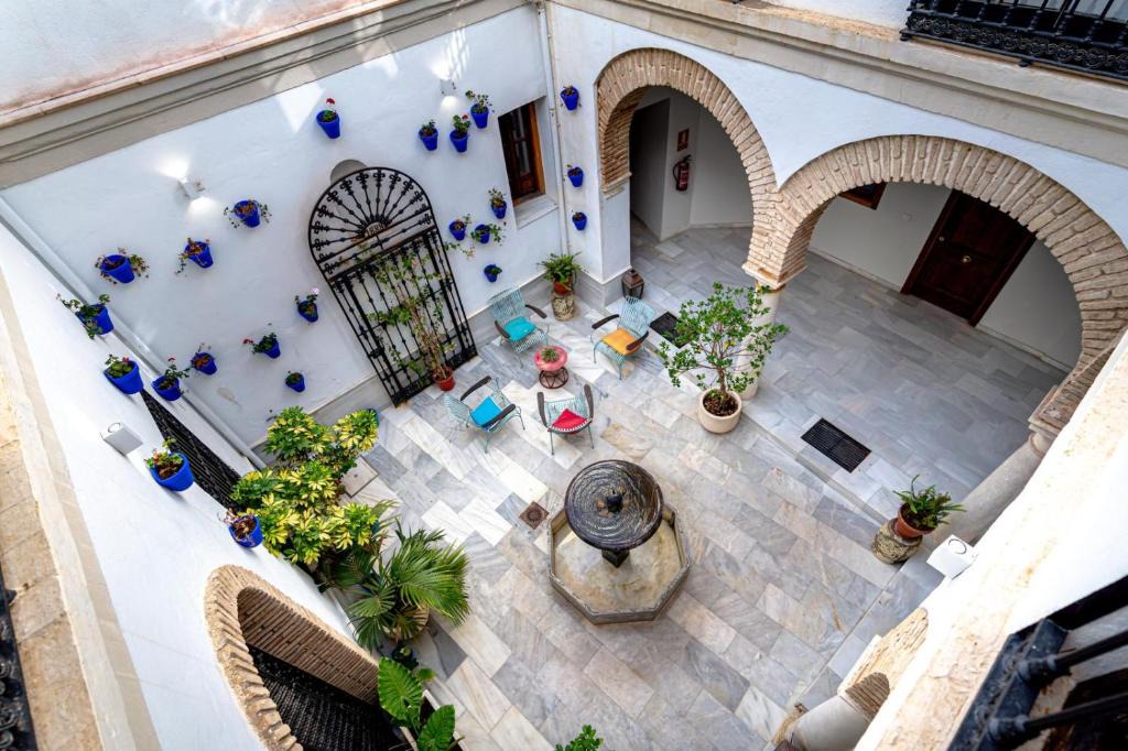 La Trinidad-San Juan y Todos los Santos Apartment | Alojamiento IB Juderia