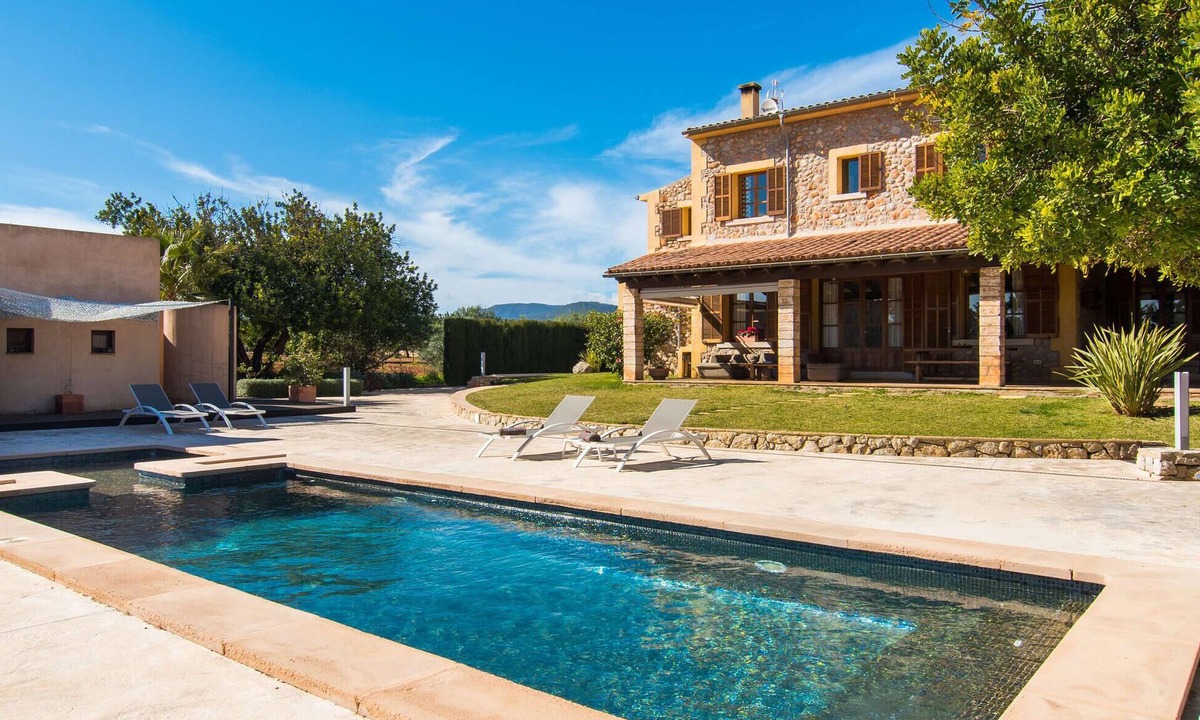 Binissalem House | Amazing home in Binissalem with private swimming pool, can be inside or outside