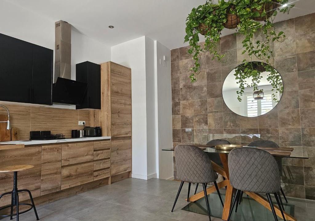 Carretera de Cadiz Apartment | Apartamento a 400 metros de la playa