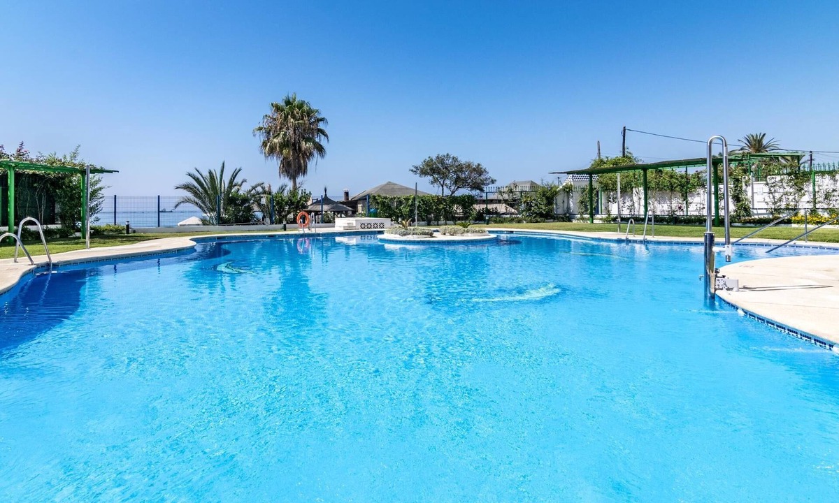 Marbella Apartment | Apartamento en Marbella con vistas laterales al mar 328