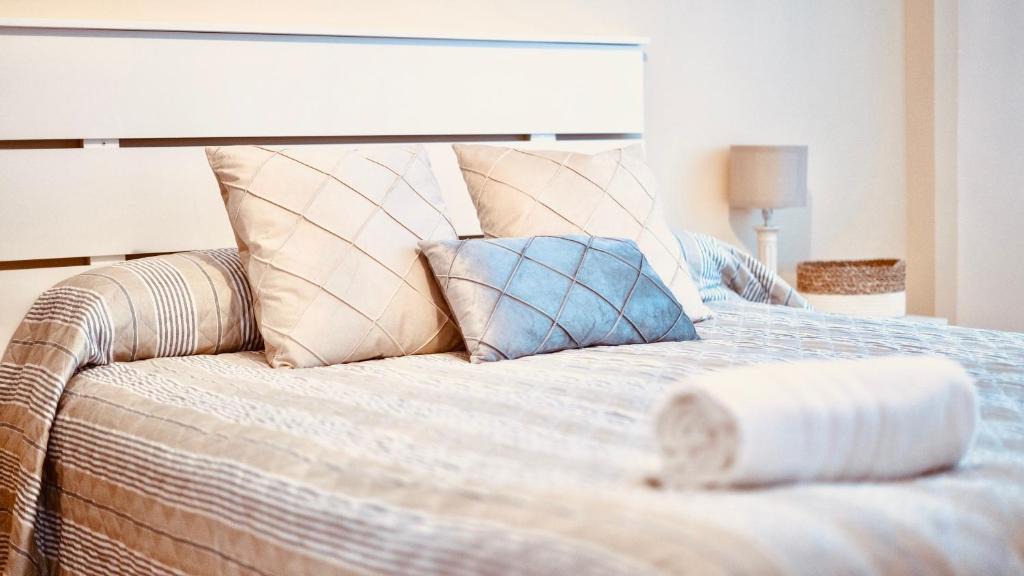 Camino de Ronda Apartment | Apartamento Sol - Centro - 3 Dormitorios para Familias y Grupos - Fácil Aparcamiento