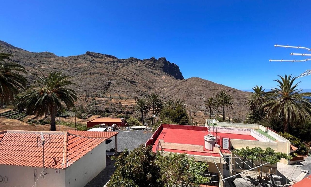 Alojera Apartment | Apartment 'Alquilaencanarias Plaza Alojera 2' with Sea View and Wi-Fi