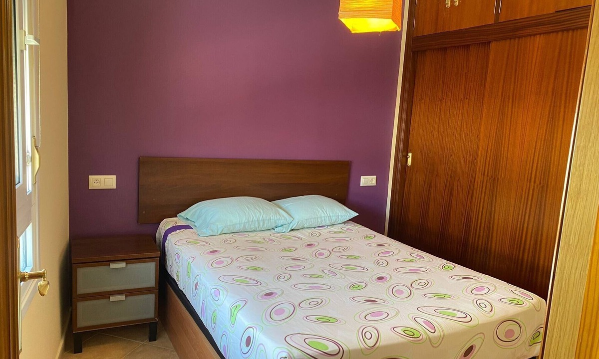 Algeciras Apartment | Apartment 'Apartamento Bahia' with Wi-Fi