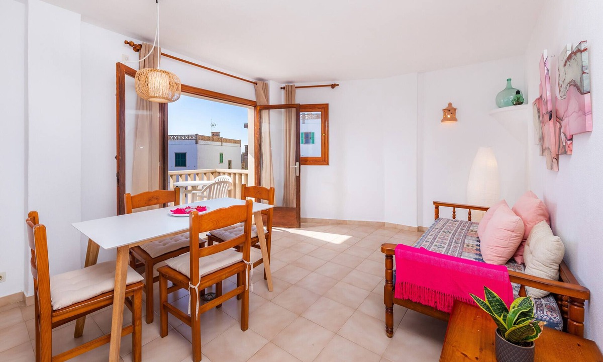 Cala Figuera Apartment | Apartment 'Can Salas 1 Dormitorio 201' with Sea View, Wi-Fi and Air Conditioning