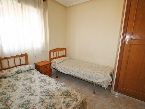 Santa Pola Apartment | Apartment Marismas III in Santa Pola - 6 persons, 3 bedrooms