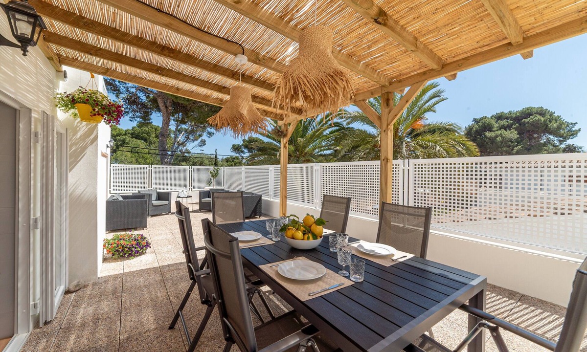 Pedruscada Apartment | Apartment 'Paraíso De Son Moll' with Private Terrace, Wi-Fi and Air Conditioning