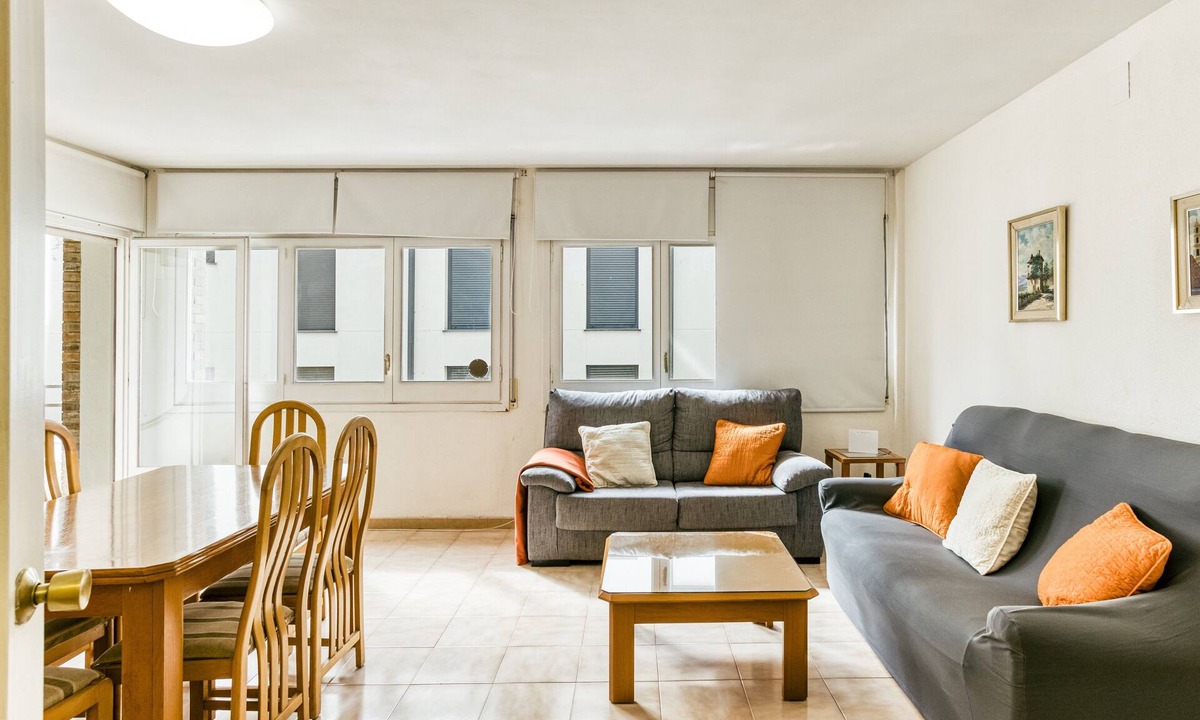 Roses Town Center Apartment | Apartment "Roses Sweet Home" with Balcony & Wi-Fi