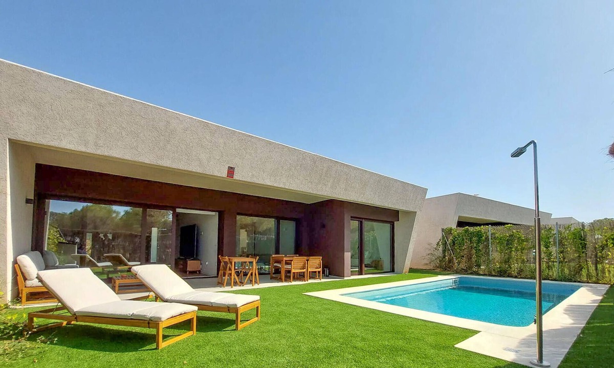 Aljaraque House | Awesome home in Aljaraque