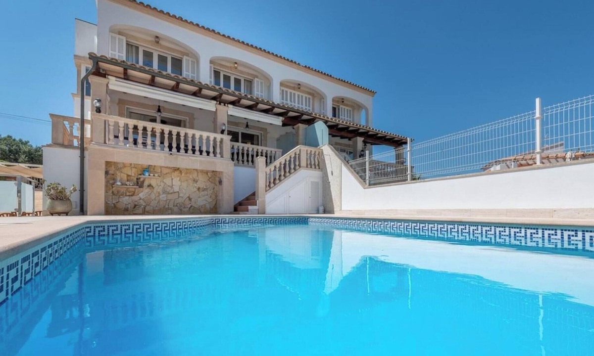 Cala Marcal House | Awesome home in Portocolom with private swimming pool, can be inside or outside