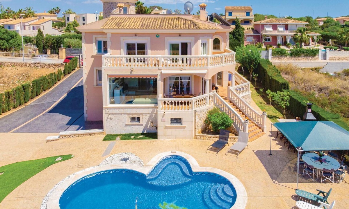 Sa Torre House | Awesome home in Sa Torre