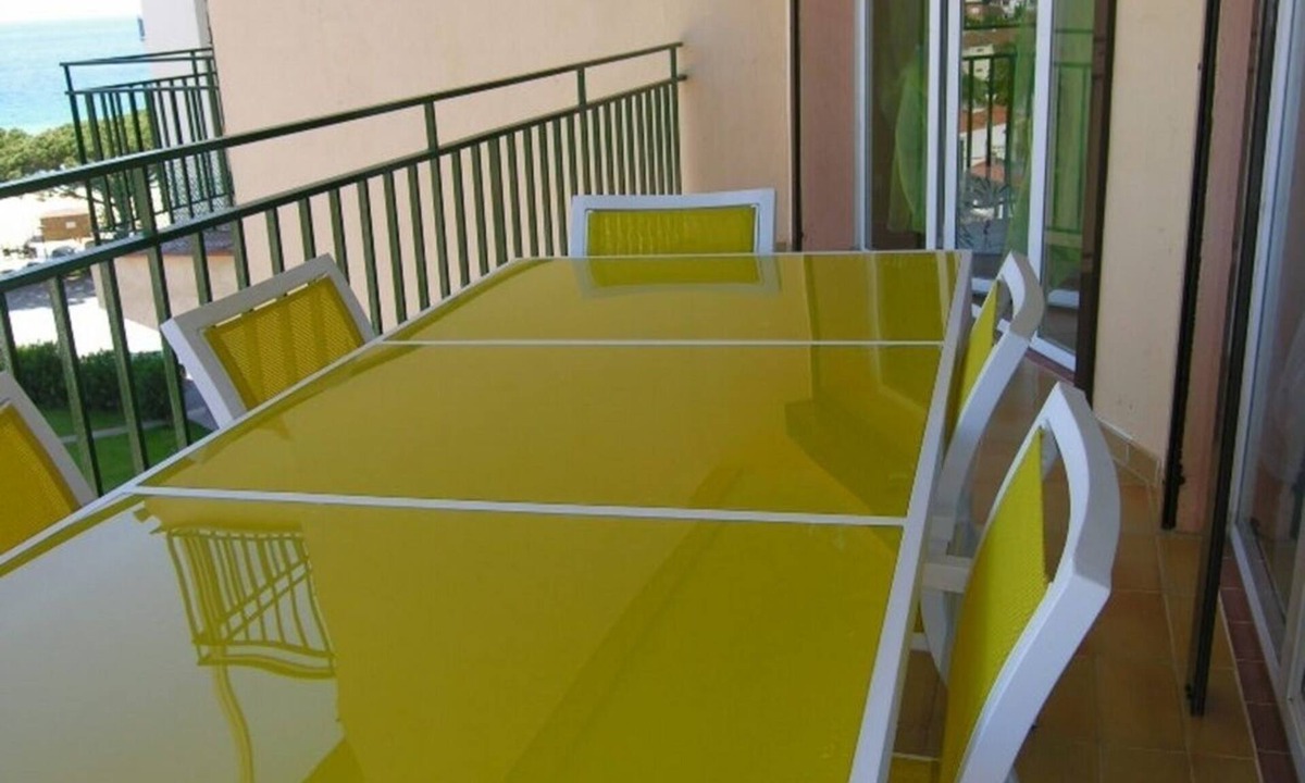 Palamos Apartment | B96ª - AP. 4/6 PERS. DIRECTLY ON THE BEACH - LA FOSCA - SEA VIEW - PARKING - WIFI