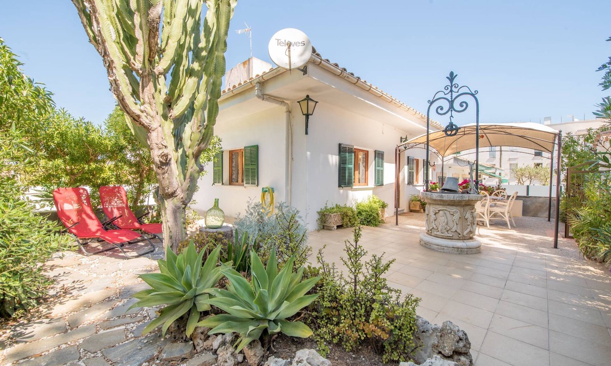 Son Baulo House | Beach house with terrace - Casa el Cactus