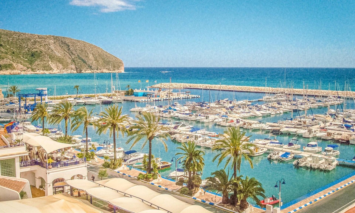 Platja de l'Arenal Apartment | Beautiful and bright apartment with 2 bedrooms and 2 bathrooms in Playa del Arenal, Javea.