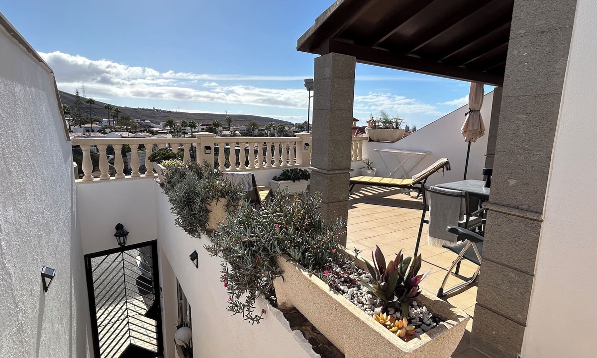 Arguineguin Apartment | Beautiful Deluxe Vacation Home with open views Privat sun Terrace & 5G WiFi