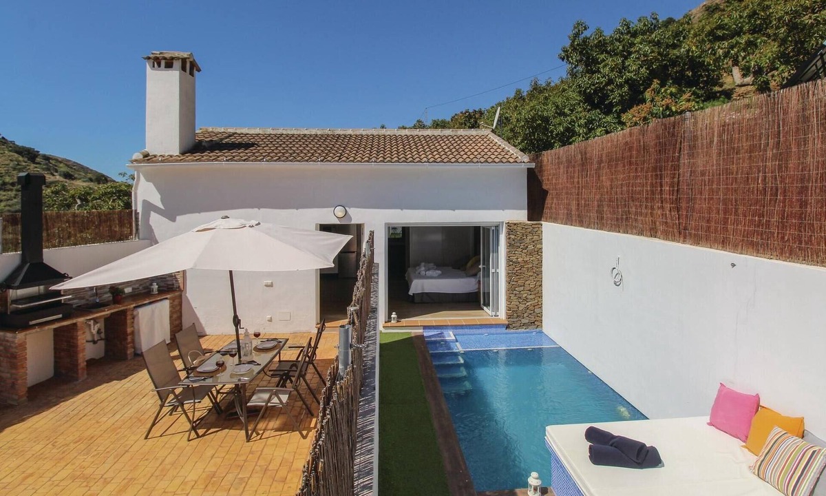 Arenas House | Beautiful home in Sayalonga
