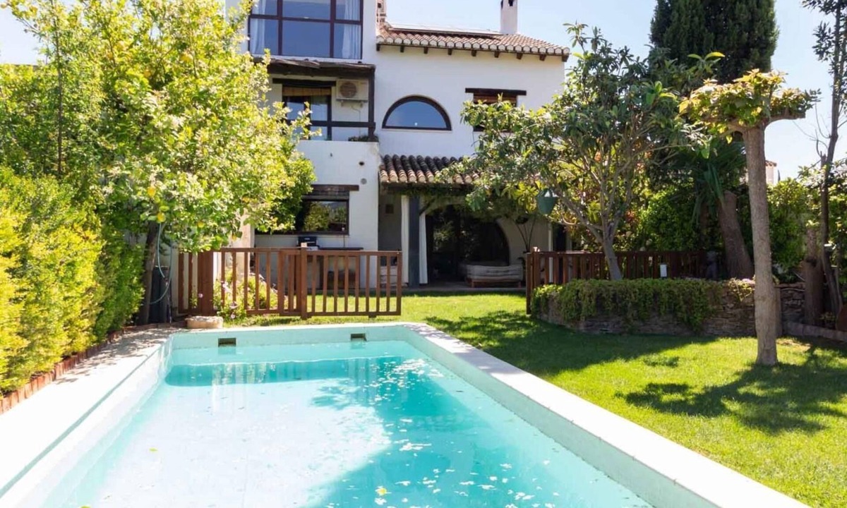 Restabal Cottage | Beautiful house with pool in the heart of the Lecrín Valley