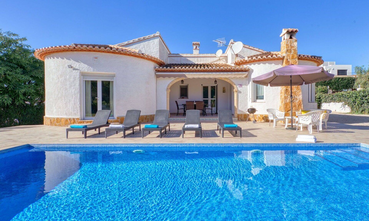 Tarraula House | Beautiful private villa for 6 people with A/C, WIFI, private pool, TV, terrace and pets allowed