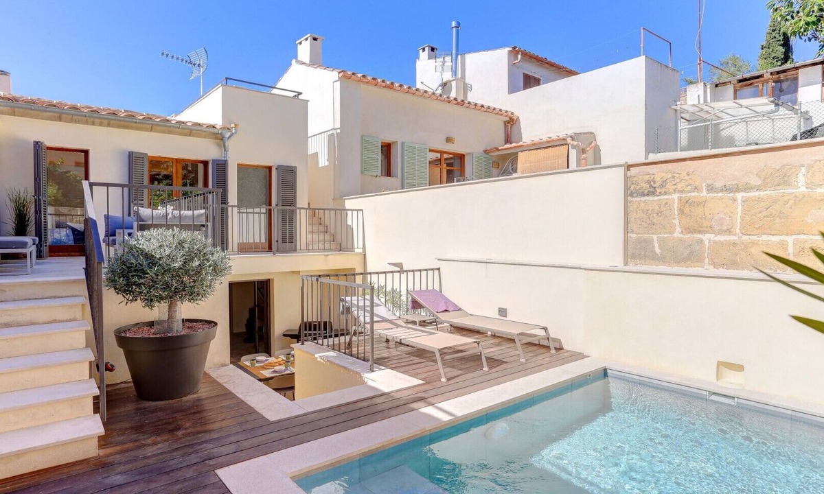 Pollensa Ski Chalet | Beautiful townhouse Wi-Fi, plunge pool