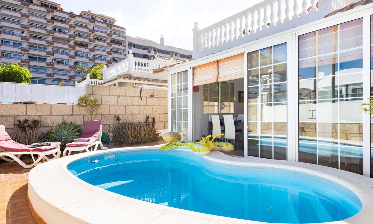 Palm-Mar House | Beautiful villa for 8 people with private pool, A/C, WIFI, TV and terrace