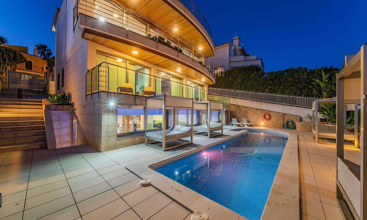 Alcanada Villa | Belvilla by OYO Sammy