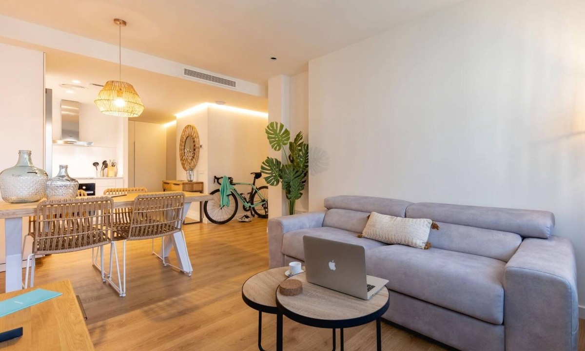 el Mercadal Apartment | Bravissimo Gerió, 2-bedroom apartment in central Girona