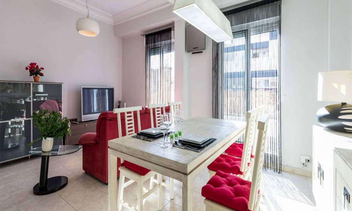 Ruzafa Apartment | Bright Apartment in El Barrio de Ruzafa + wifi + A. C