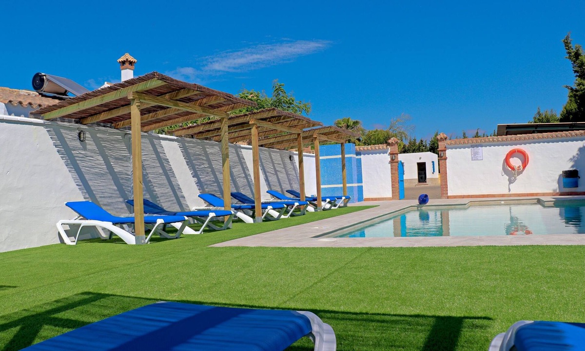 Conil de la Frontera House | Bungalow with shared pool and free Wi-Fi
