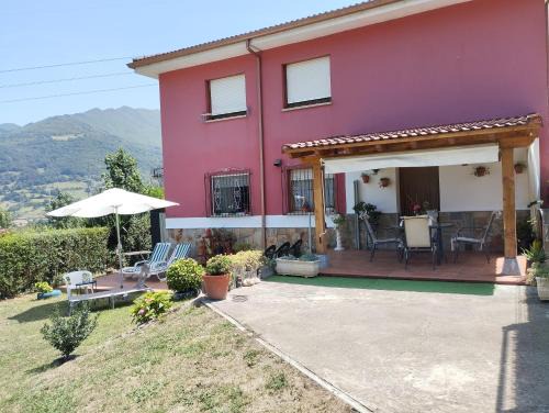 Pola de Lena House | Ca Blanca