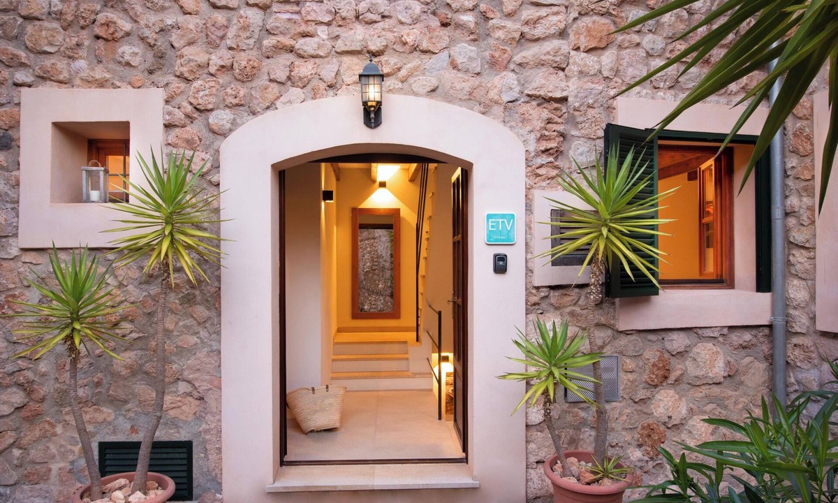 Biniaraix House | CA'N TOROS IN THE ANCIENT VILLAGE OF FORNALUTX
