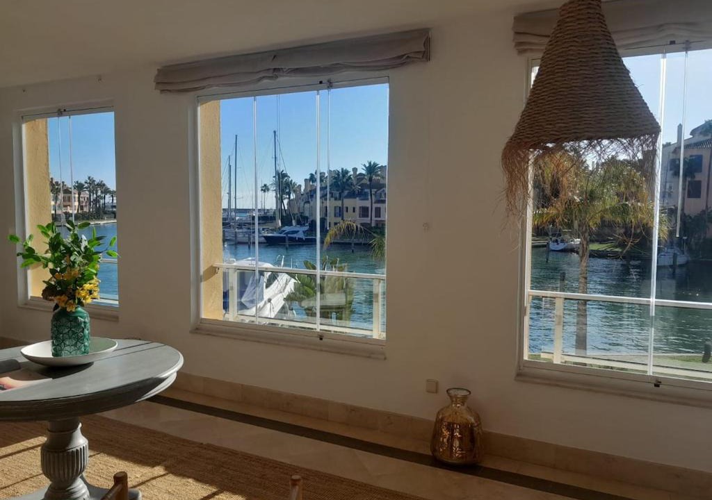 Sotogrande Apartment | Canal View Apt Puerto Sotogrande