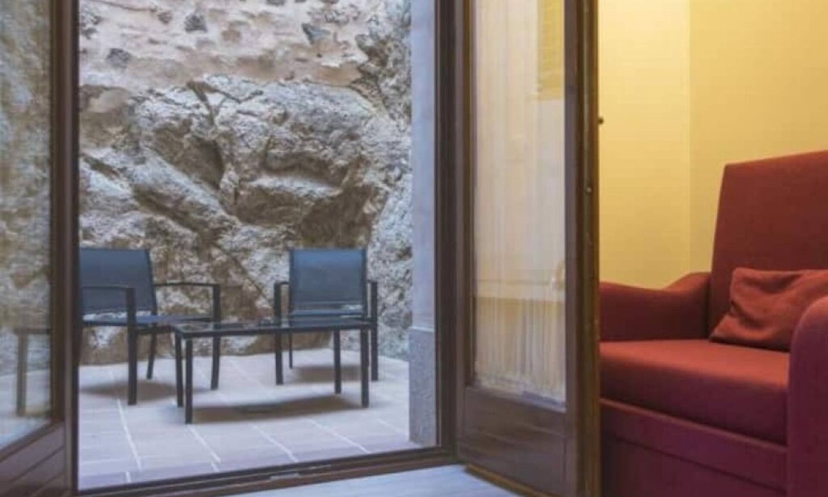 Toledo City Center Apartment | Capricho Toledano: Historic Charm in the Heart of Toledo