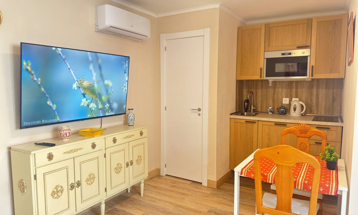Historic Center of Estepona Apartment | Casa de la Paz