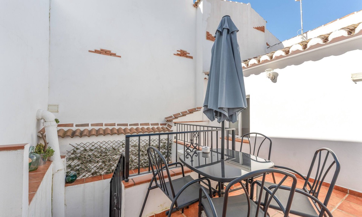 Ardales House | Casa Don Diego: Mountain Views, Wi-Fi, and Air Conditioning