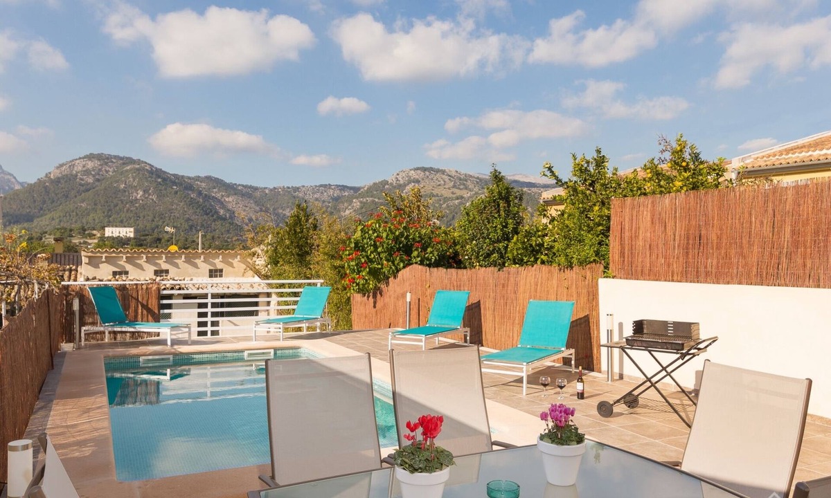 Campanet Villa | Casa Lluna - Beautiful town house with pool in Campanet