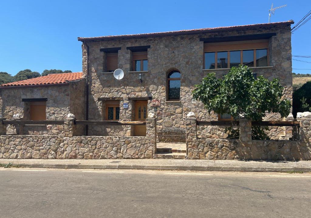 Serradilla del Arroyo House | Casa Rural El Medico