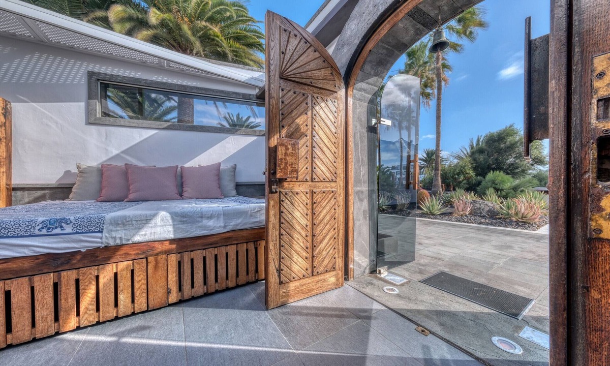 Costa Teguise House | Casita Malvika Luxury Sea view Beach 1 min