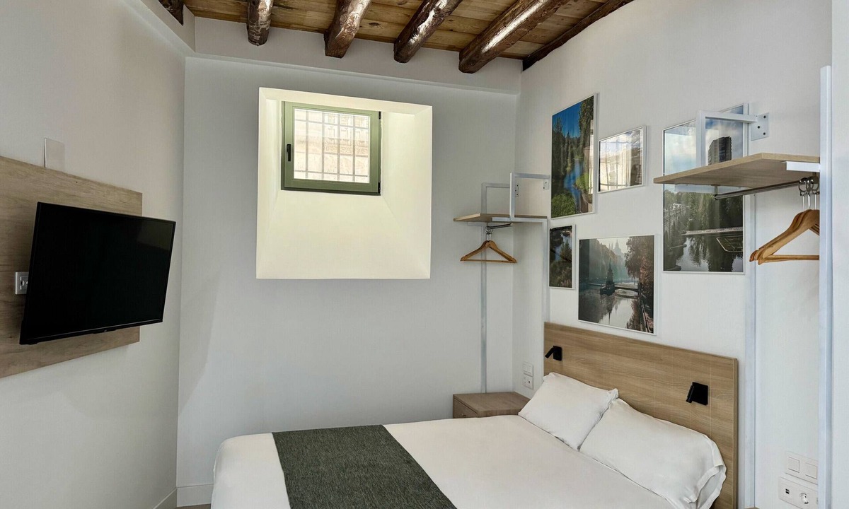 Barrio de La Latina Apartment | CavaBajaSuites 001 RÍO MANZANARES