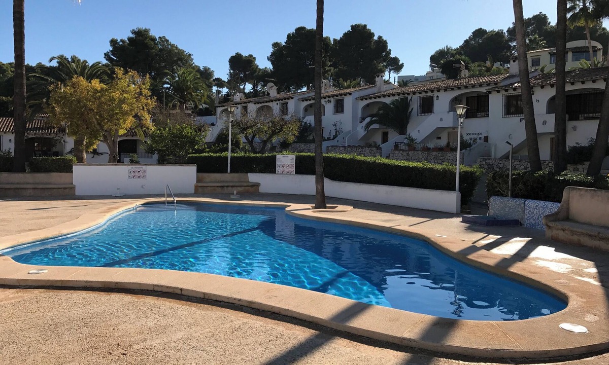 Moraira House | Charming 2-bedroom bungalow in Moraira, 5 minute walk to town and beach