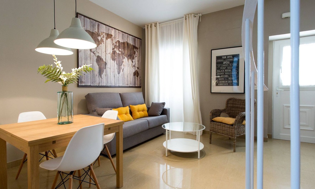 Alameda House | Charming duplex in the center with terrace