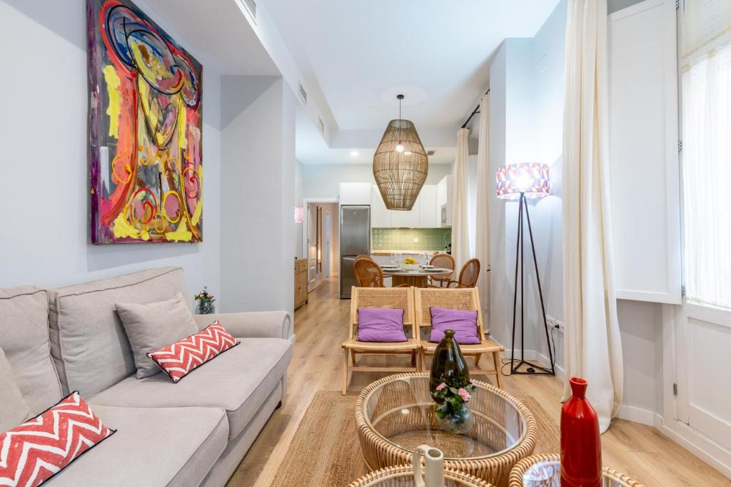 San Lorenzo Apartment | Conde Brand New Stylish apartment