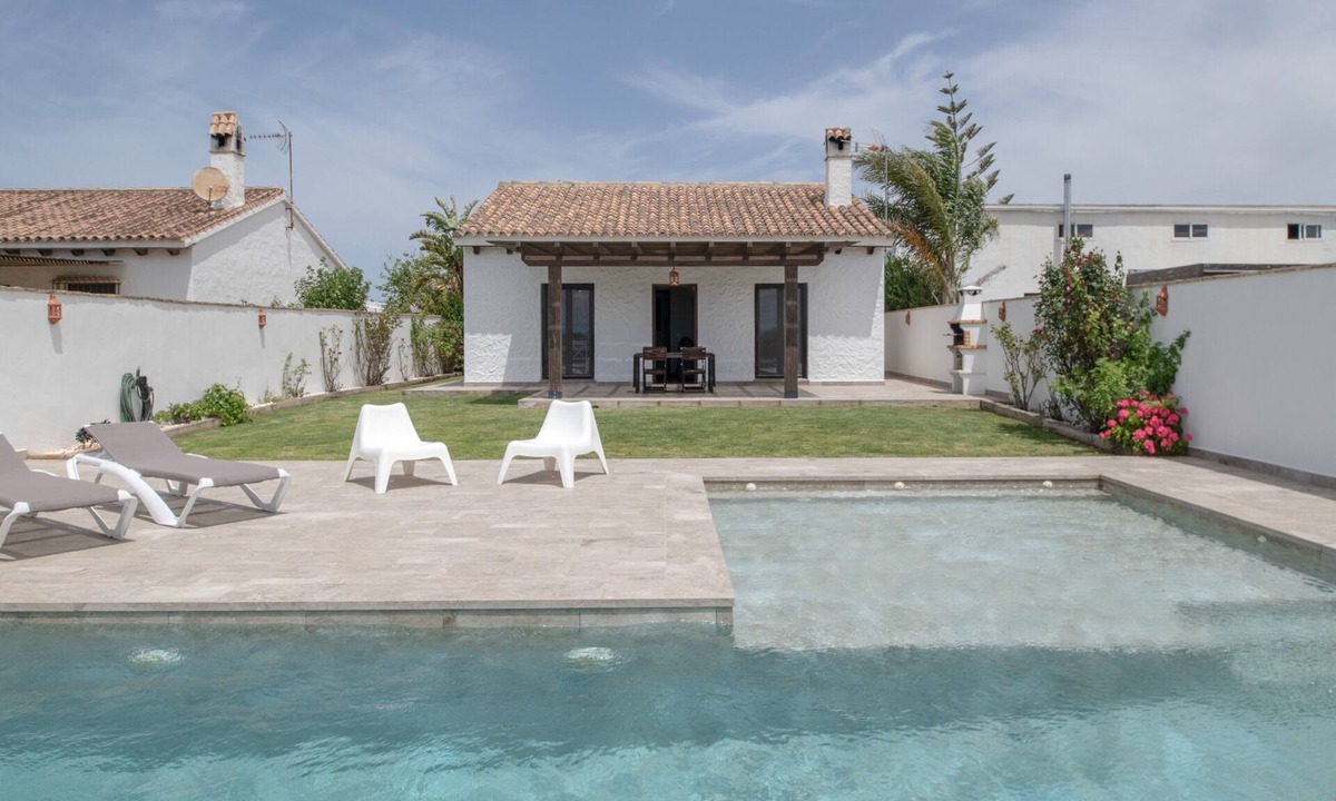 Conil de la Frontera Cottage | Cottage 'Casa La Gitanilla 2 Agradable' with Private Pool, Private Terrace and Wi-Fi