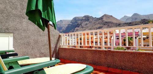 Puerto de Santiago Apartment | Cozy apartment in Santiago del Teide 70 m² mountain view