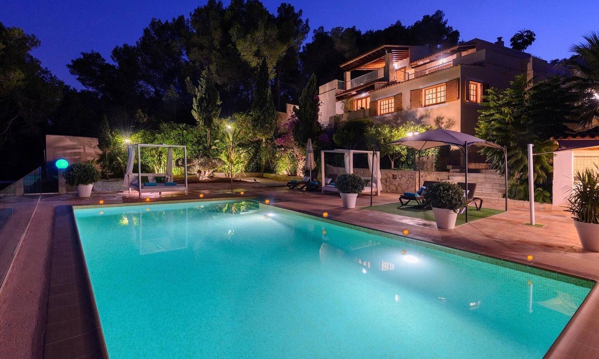 Sant Rafael de Sa Creu Villa | Delightful Ibiza Villa | Spectacular Mountain Views | Villa Jasmine