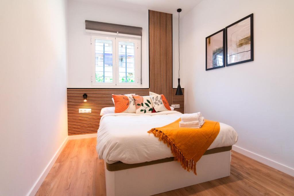 San Julian Apartment | EDomus Muralla Suites