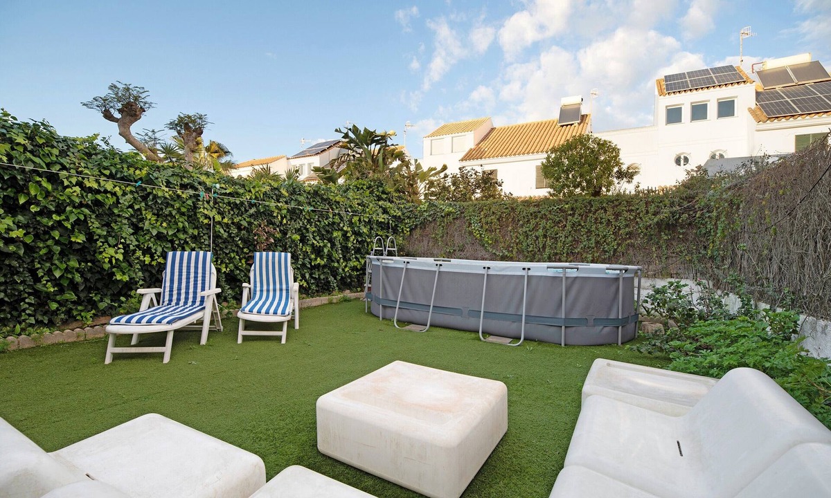 Sanlucar de Barrameda House | Espiritu Santo Velero: House with Private Pool and Garden by the Beach