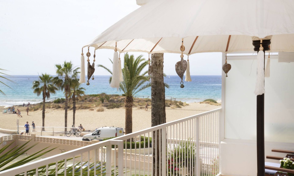 Calpe City Center Apartment | Family-friendly apartment 20 m from Arenal Beach, Calpe